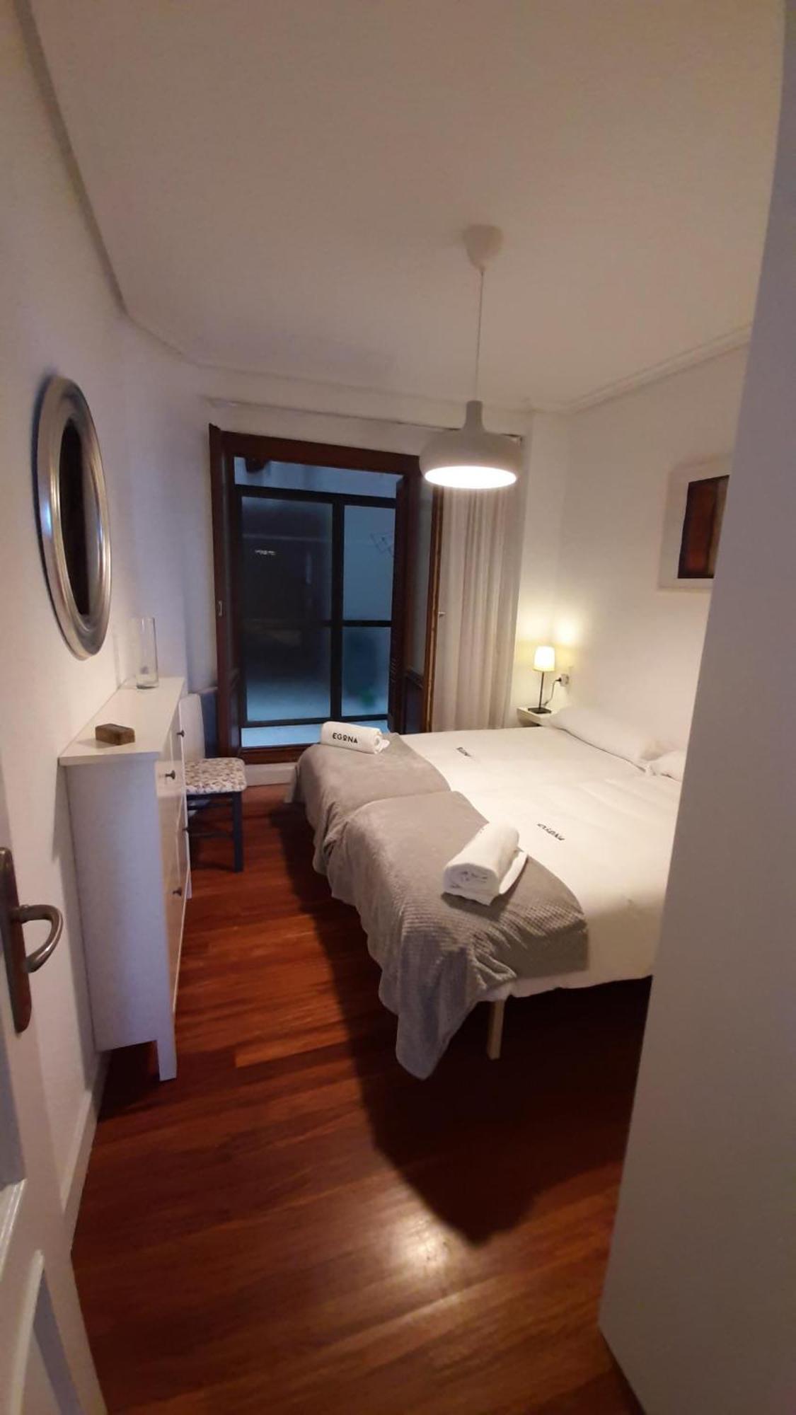 Egona - Baneru 3 Vivienda En 1 Linea De Playa Centro Ciudad Apartamento Zarautz