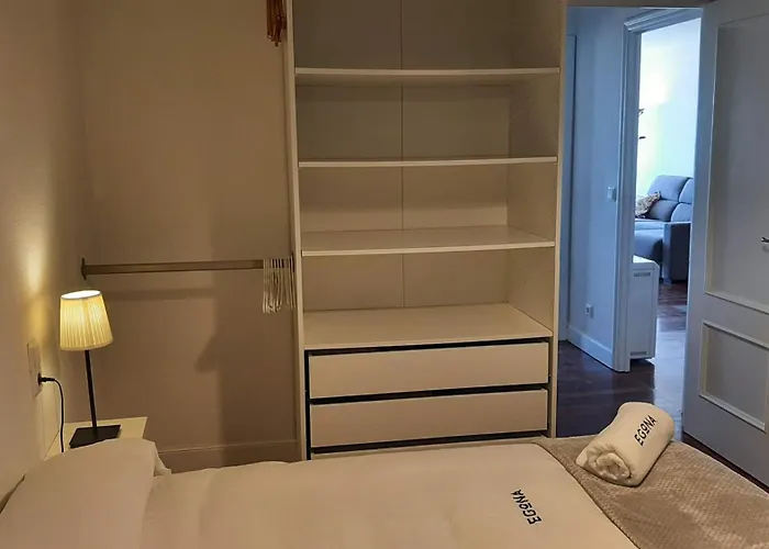 Egona - Baneru 3 Vivienda En 1 Linea De Playa Centro Ciudad
