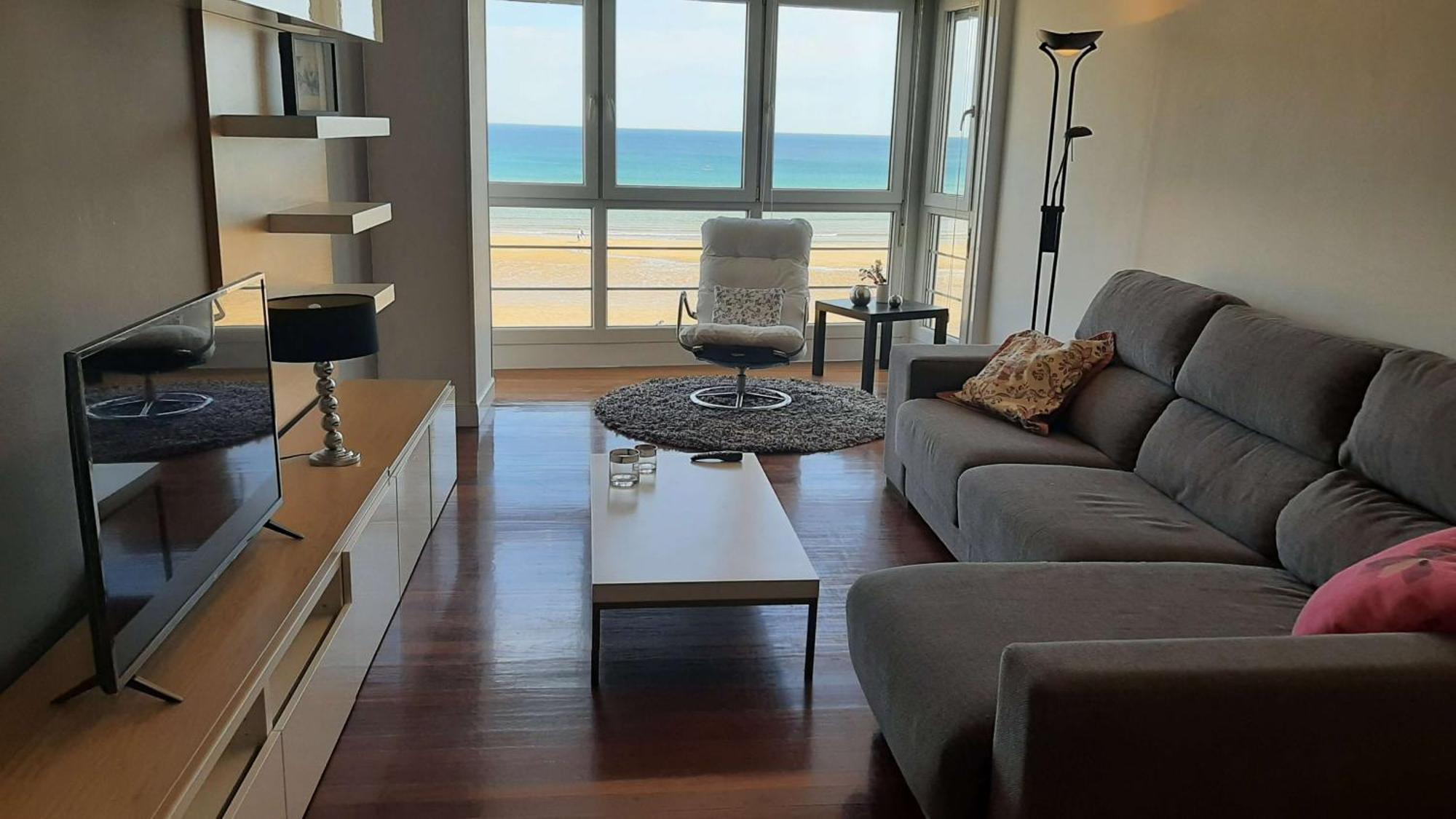 Egona - Baneru 3 Vivienda En 1 Linea De Playa Centro Ciudad * Zarautz