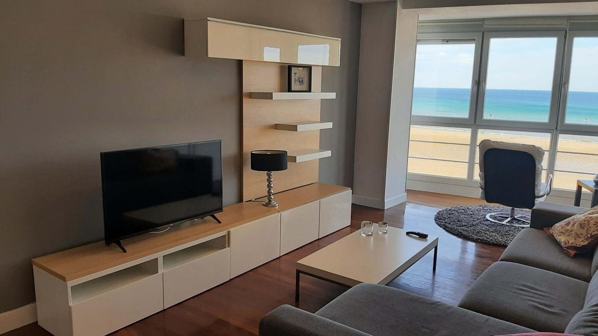 Egona - Baneru 3 Vivienda En 1 Linea De Playa Centro Ciudad